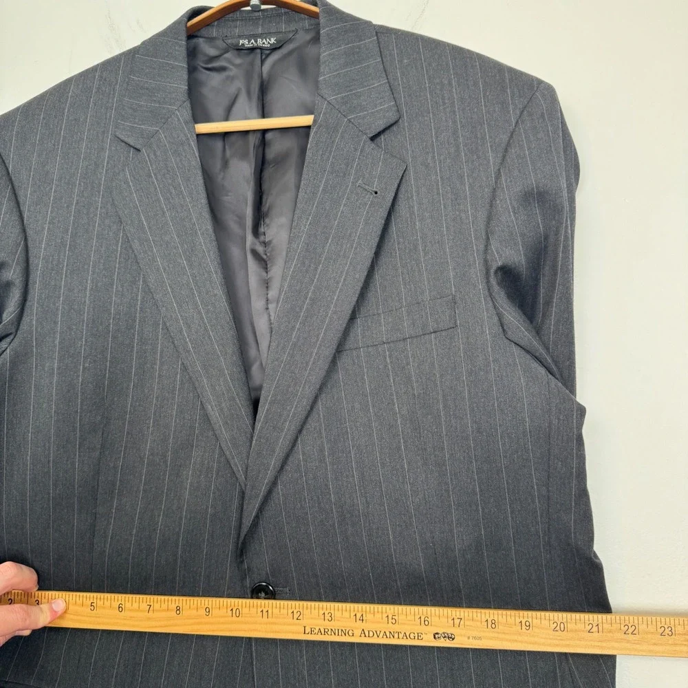Jos A Bank Signature Collection 42L Wool Pinstripe Blazer Charcoal Grey Gordon‎